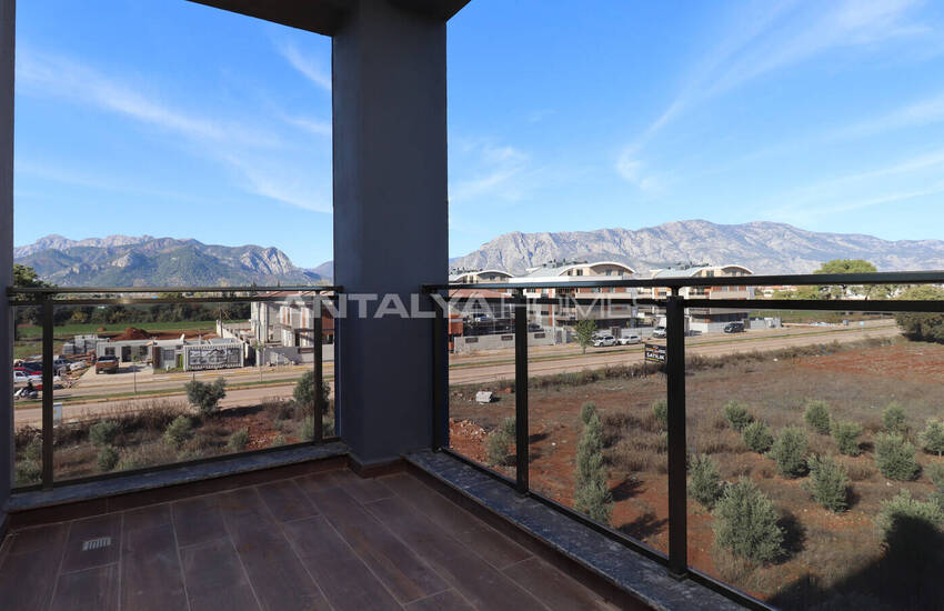 آپارتمان های شیک بزرگ در مجتمعی با آسانسور در آنتالیا 30