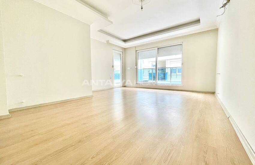 Muratpaşa'da Kapalı Otoparklı ve Güvenlikli Sitede 2+1 Daire 10