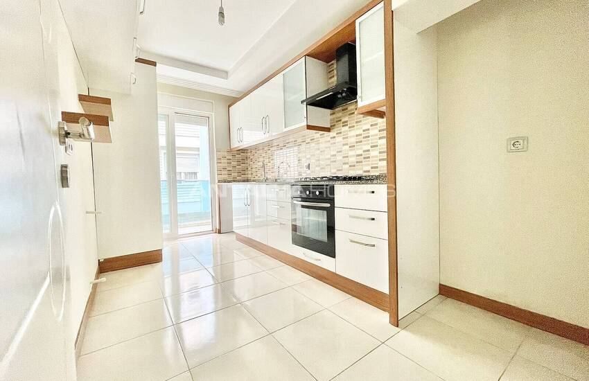 Muratpaşa'da Kapalı Otoparklı ve Güvenlikli Sitede 2+1 Daire 11
