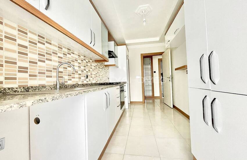 Muratpaşa'da Kapalı Otoparklı ve Güvenlikli Sitede 2+1 Daire 12