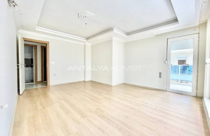 Muratpaşa'da Kapalı Otoparklı ve Güvenlikli Sitede 2+1 Daire 9