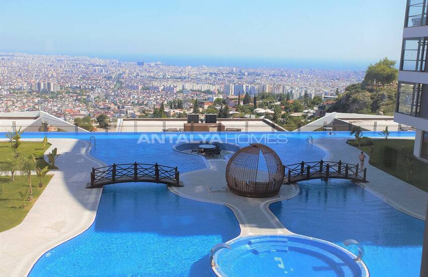 Schicke Wohnung In Einem Komplex Mit Stadtblick In Antalya Kepez