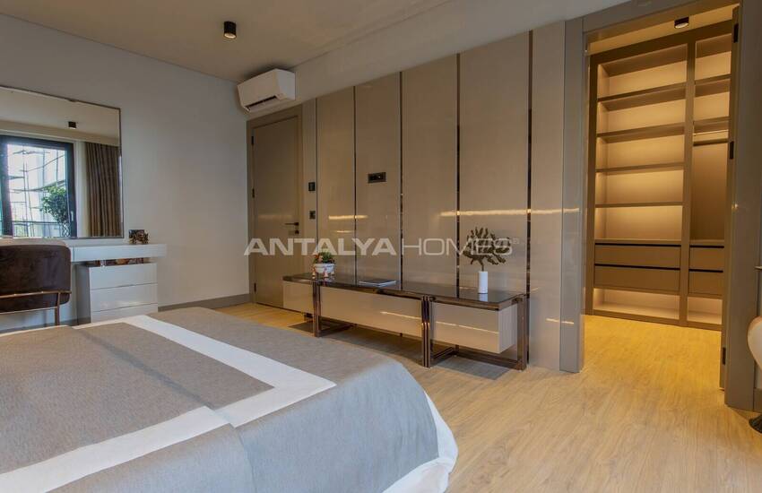 Detached Villas with Private Pool in Antalya Dosemealti 13