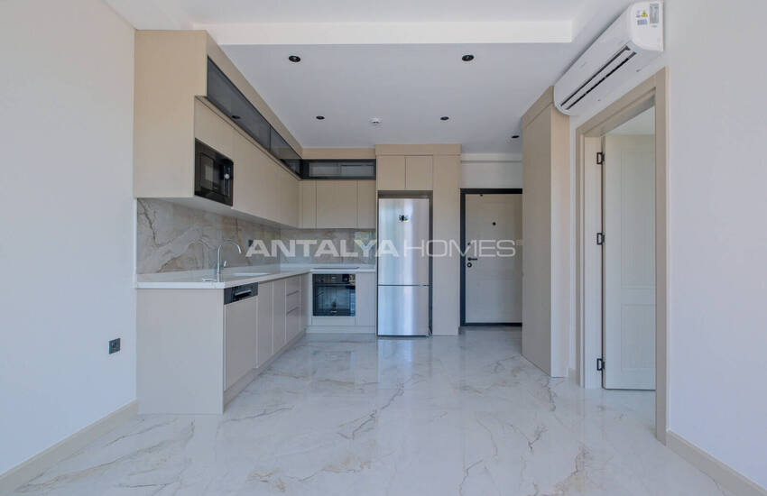 Alanya Oba'da Şehir ve Deniz Manzaralı Satılık Daireler 16