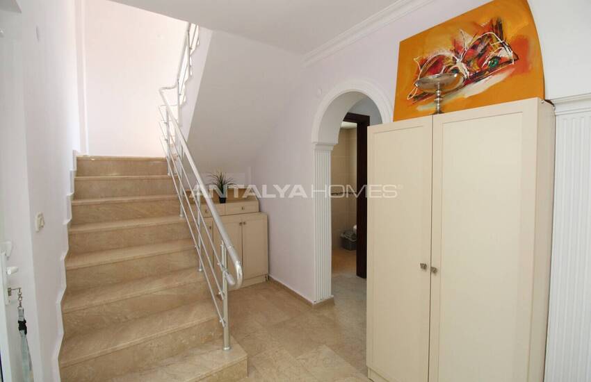 Villa Meublée En Triplex Près Des Terrains De Golf À Kadriye 35