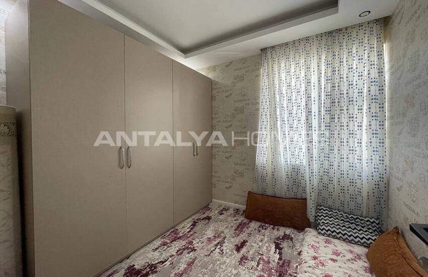 5-bedroom Well-maintained Flat Near the Sea in Antalya 22
