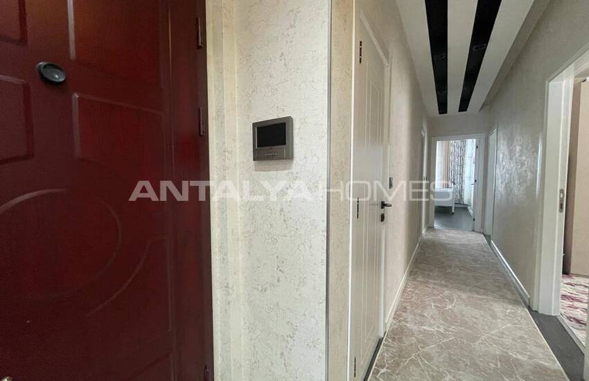 5-bedroom Well-maintained Flat Near the Sea in Antalya 35