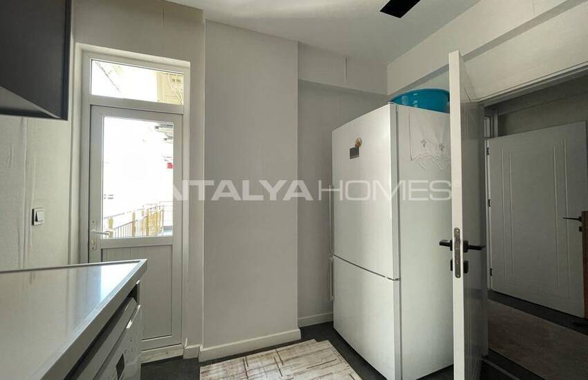 5-bedroom Well-maintained Flat Near the Sea in Antalya 21
