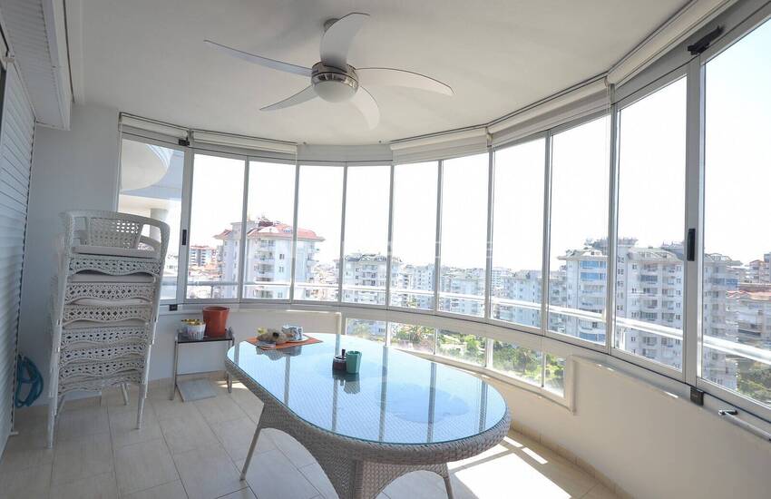 Alanya'da Sosyal Aktiviteler Sunan Havuzlu Sitede Satılık Daire 43