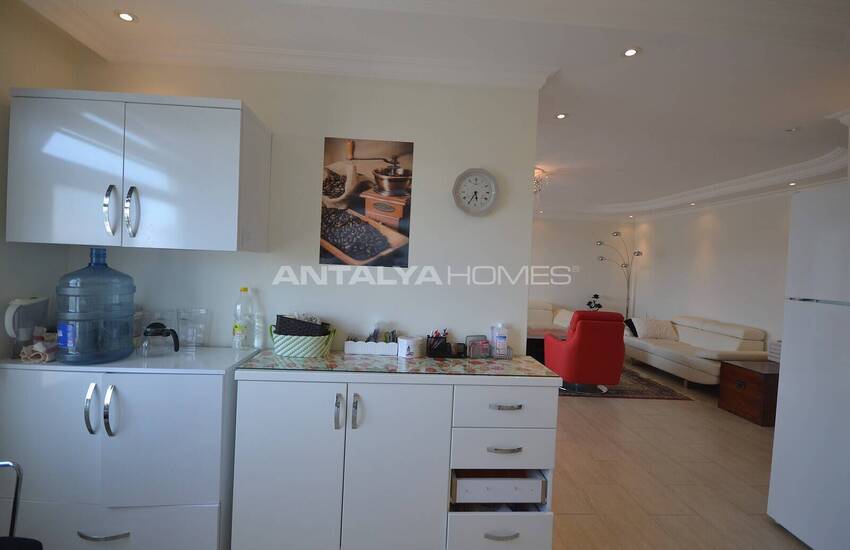 Alanya'da Sosyal Aktiviteler Sunan Havuzlu Sitede Satılık Daire 45