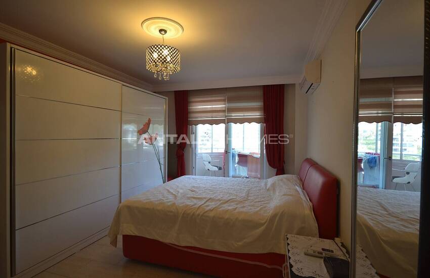 Alanya'da Sosyal Aktiviteler Sunan Havuzlu Sitede Satılık Daire 47