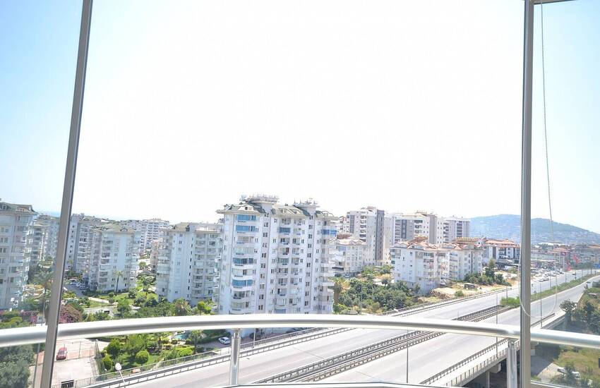 Alanya'da Sosyal Aktiviteler Sunan Havuzlu Sitede Satılık Daire 33