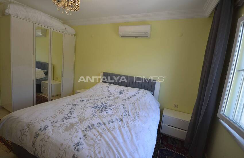 Alanya'da Sosyal Aktiviteler Sunan Havuzlu Sitede Satılık Daire 53