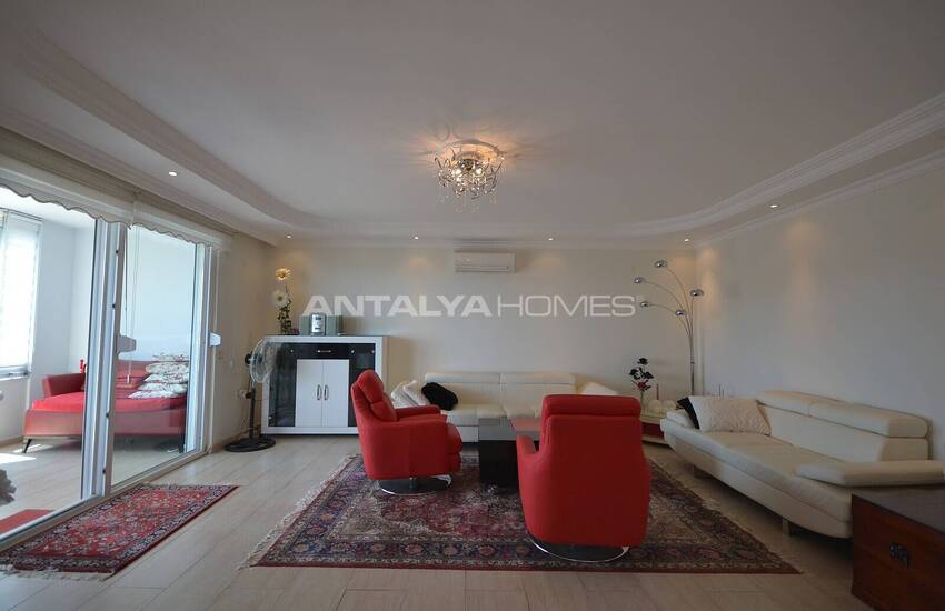 Alanya'da Sosyal Aktiviteler Sunan Havuzlu Sitede Satılık Daire 38