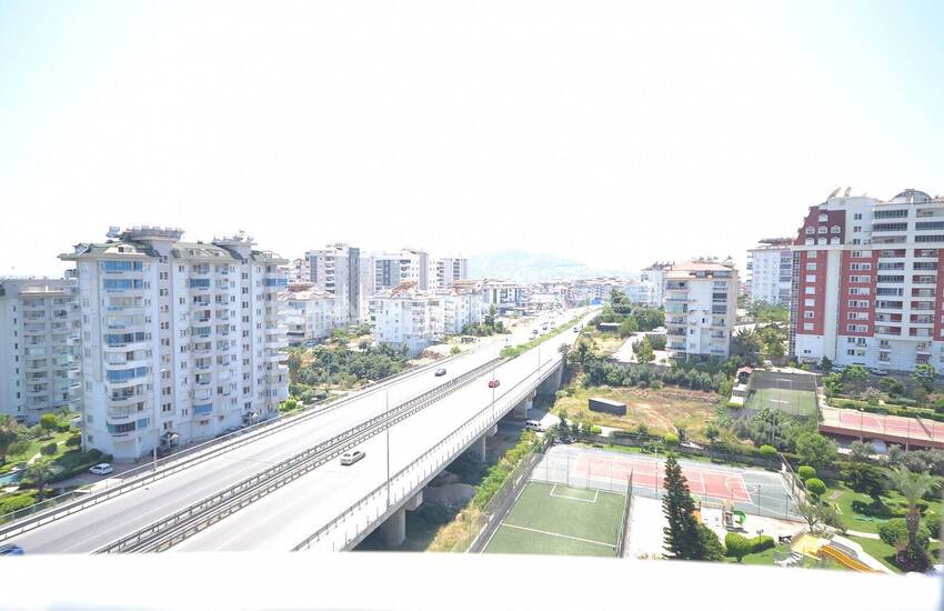 Alanya'da Sosyal Aktiviteler Sunan Havuzlu Sitede Satılık Daire 31