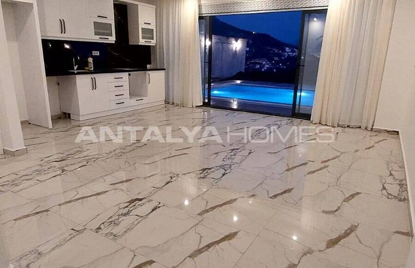Alanya Tepe'de Kaliteli Yaşam Sunan Satılık Villalar 21