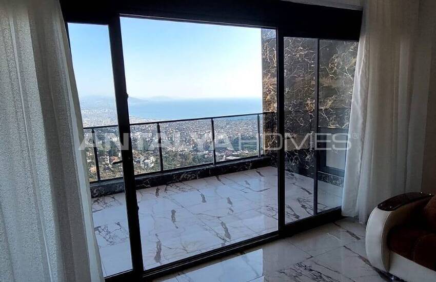 Alanya Tepe'de Kaliteli Yaşam Sunan Satılık Villalar 15