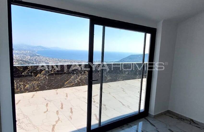 Alanya Tepe'de Kaliteli Yaşam Sunan Satılık Villalar 26