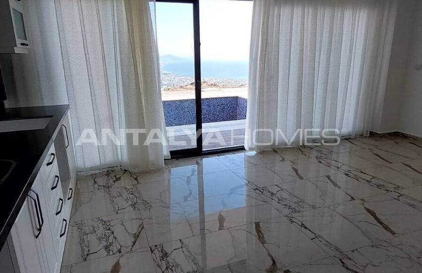 Alanya Tepe'de Kaliteli Yaşam Sunan Satılık Villalar 23