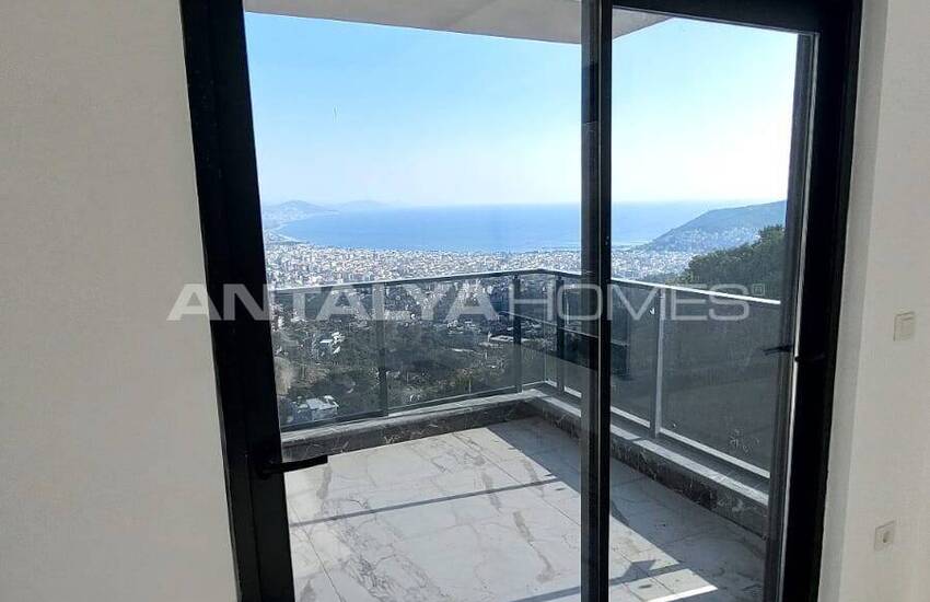 Alanya Tepe'de Kaliteli Yaşam Sunan Satılık Villalar 25