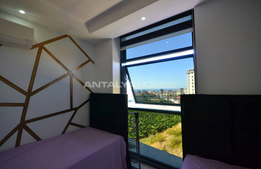 آپارتمان با دید دریا در مجتمعی در محمودلار آلانیا 31