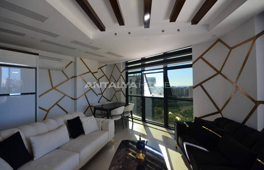 Alanya Mahmutlar'da Ayrıcalıklı Site İçinde Deniz Manzaralı Daire