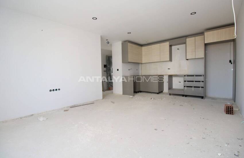 آپارتمان در یک مجتمع با پارکینگ سرپوشیده در آنتالیا آلتینتاش 8