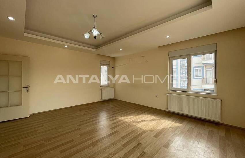 Centraal Gelegen 2+1 Appartement Met Aardgas In Muratpasa 14