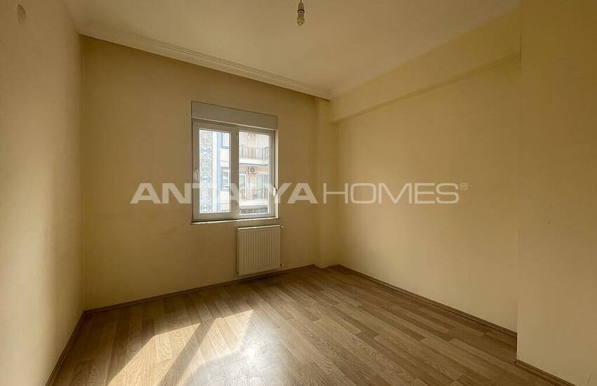 Centraal Gelegen 2+1 Appartement Met Aardgas In Muratpasa 19
