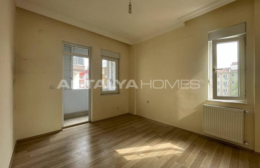 Centraal Gelegen 2+1 Appartement Met Aardgas In Muratpasa 21