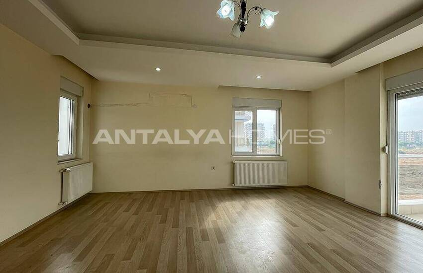 Centraal Gelegen 2+1 Appartement Met Aardgas In Muratpasa 13