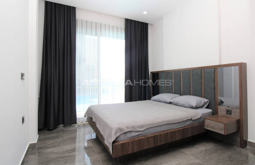 Antalya Belek'te Denize ve Golf Sahasına Yakın Site İçinde Daire 19