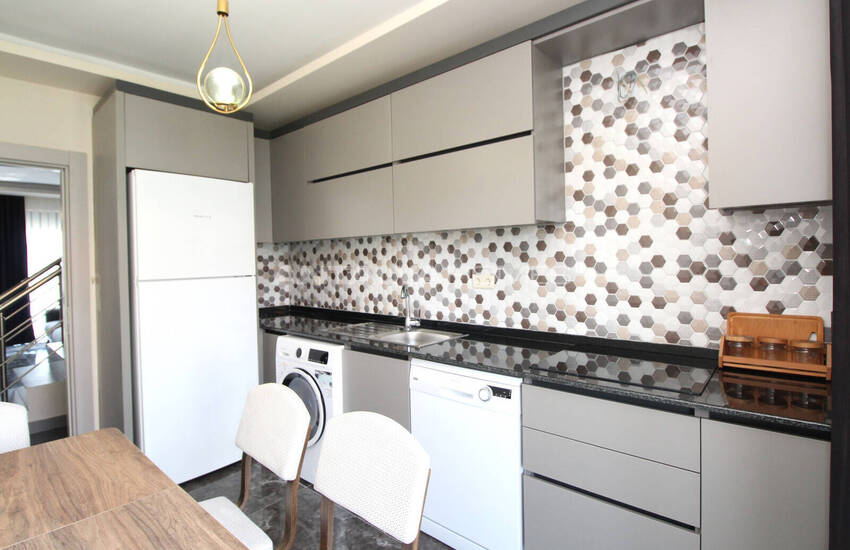 Furnished Property in Complex with Pool in Antalya Kadriye 23