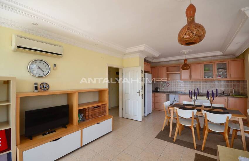 Alanya'da Kleopatra Pajı'na Yakın Havuzlu Sitede Eşyalı Daire 32