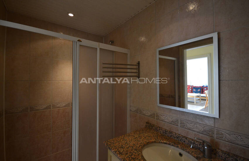 Alanya'da Kleopatra Pajı'na Yakın Havuzlu Sitede Eşyalı Daire 37