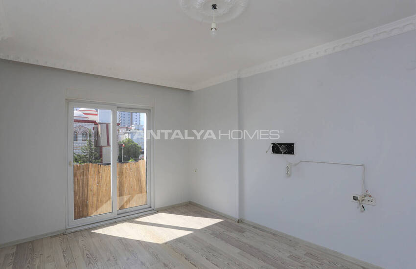 Propriété Près De La Route Principale Dans Le Kultur À Antalya 3