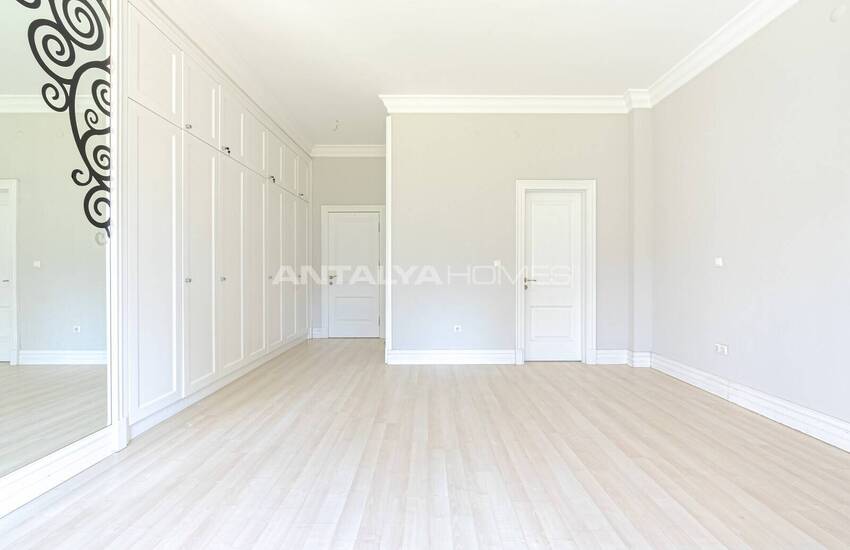 خانه مستقل با باغ در شهر پالم در آنتالیا دوشمه‌آلتی 30