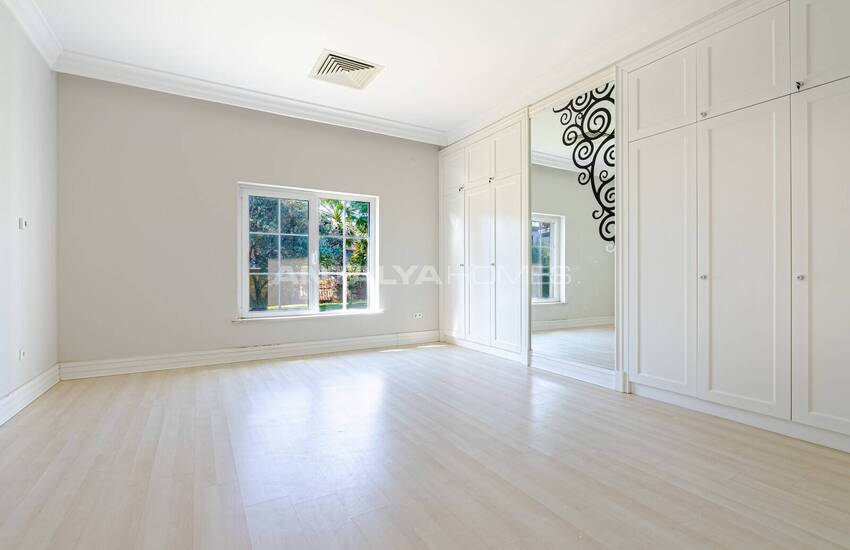 خانه مستقل با باغ در شهر پالم در آنتالیا دوشمه‌آلتی 31