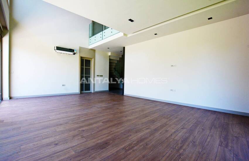 Smart Houses with Pool and Garden in Antalya Dosemealti 9