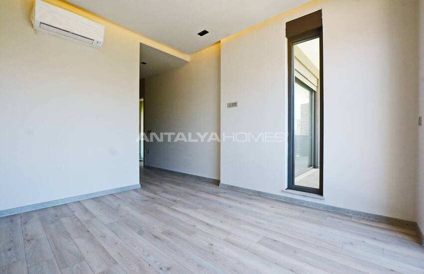 Smart Houses with Pool and Garden in Antalya Dosemealti 18