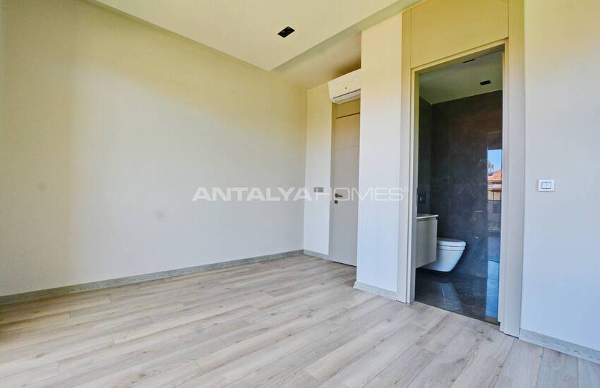 Smart Houses with Pool and Garden in Antalya Dosemealti 14