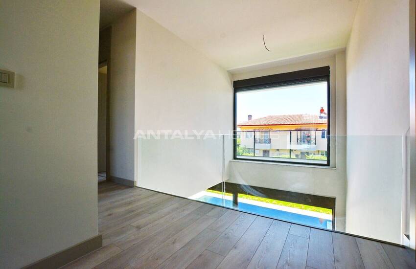 Smart Houses with Pool and Garden in Antalya Dosemealti 21