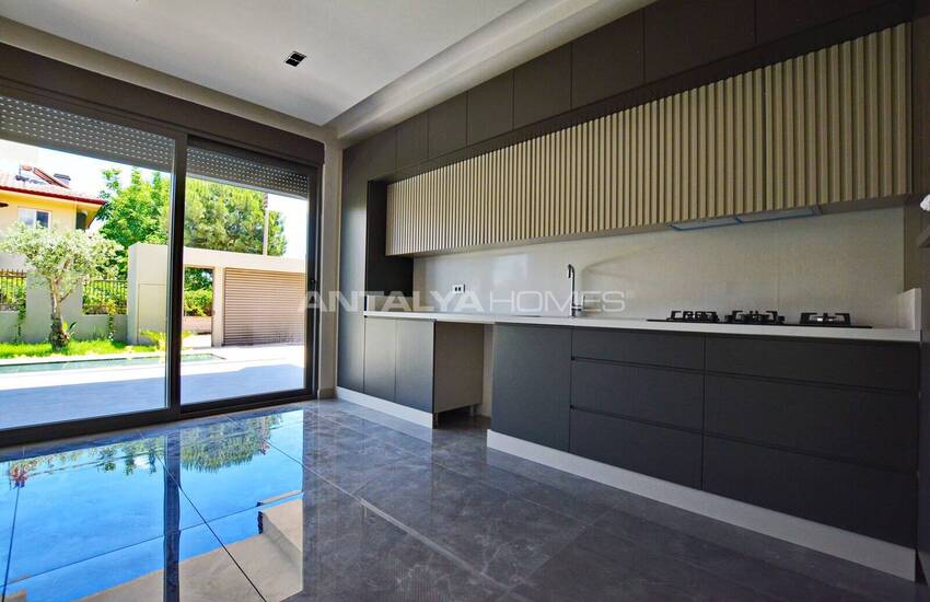 Smart Houses with Pool and Garden in Antalya Dosemealti 11