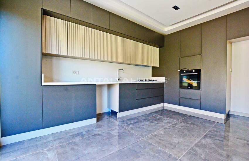 Smart Houses with Pool and Garden in Antalya Dosemealti 10