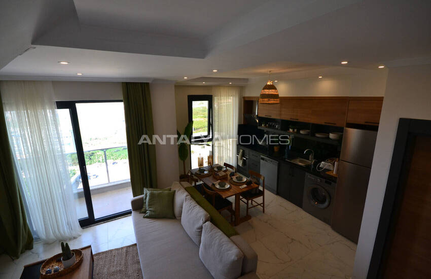 Alanya'da Zengin Olanakları Bulunan Sitede Eşyalı Daire 34