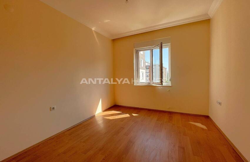 2-bedroom Flat Near the City Center in Antalya Muratpaşa 19