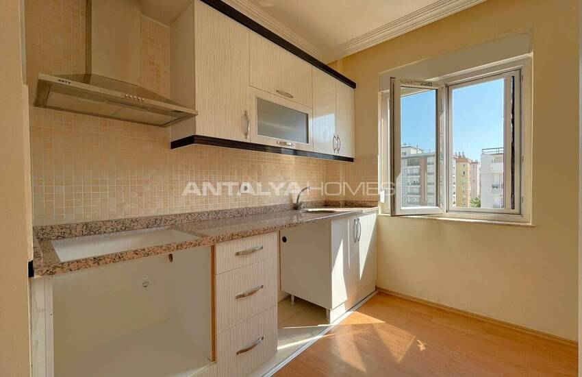 2-bedroom Flat Near the City Center in Antalya Muratpaşa 15