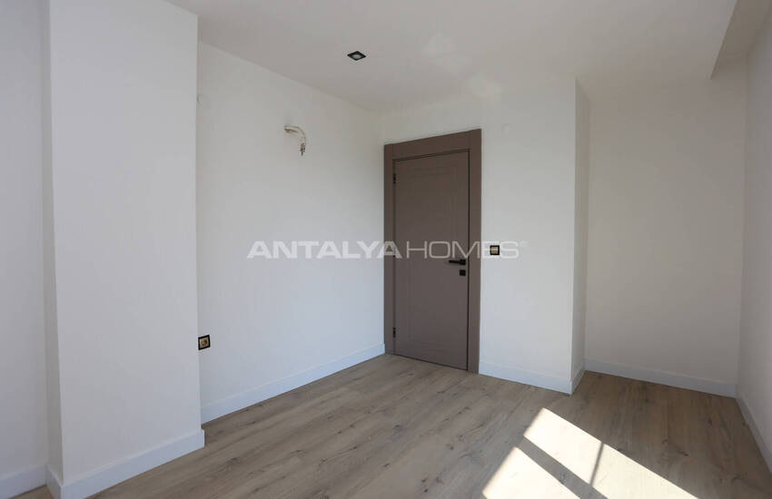 Mountain View Flats in a Complex with Pool in Konyaaltı 31