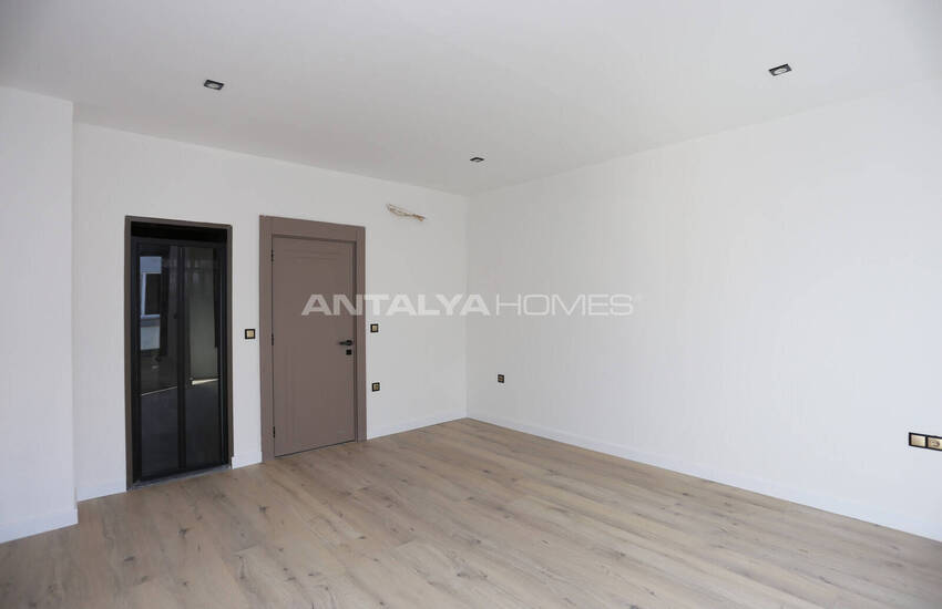 Mountain View Flats in a Complex with Pool in Konyaaltı 28