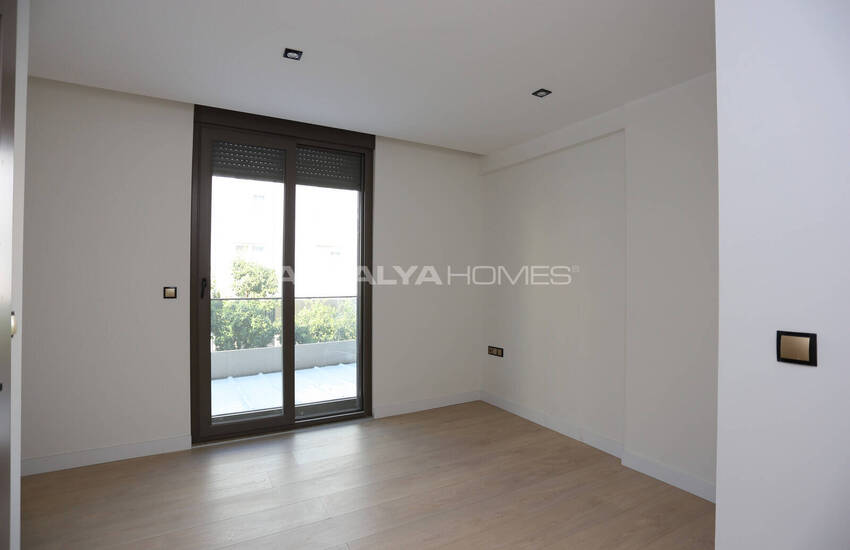 Mountain View Flats in a Complex with Pool in Konyaaltı 25
